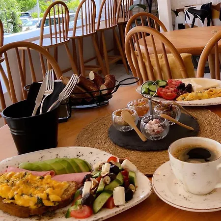 Hotel Sisu Alacati *